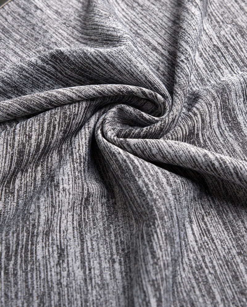 Wie wirkt sich das Gewicht eines Strickstoffs auf dessen Verwendung aus?