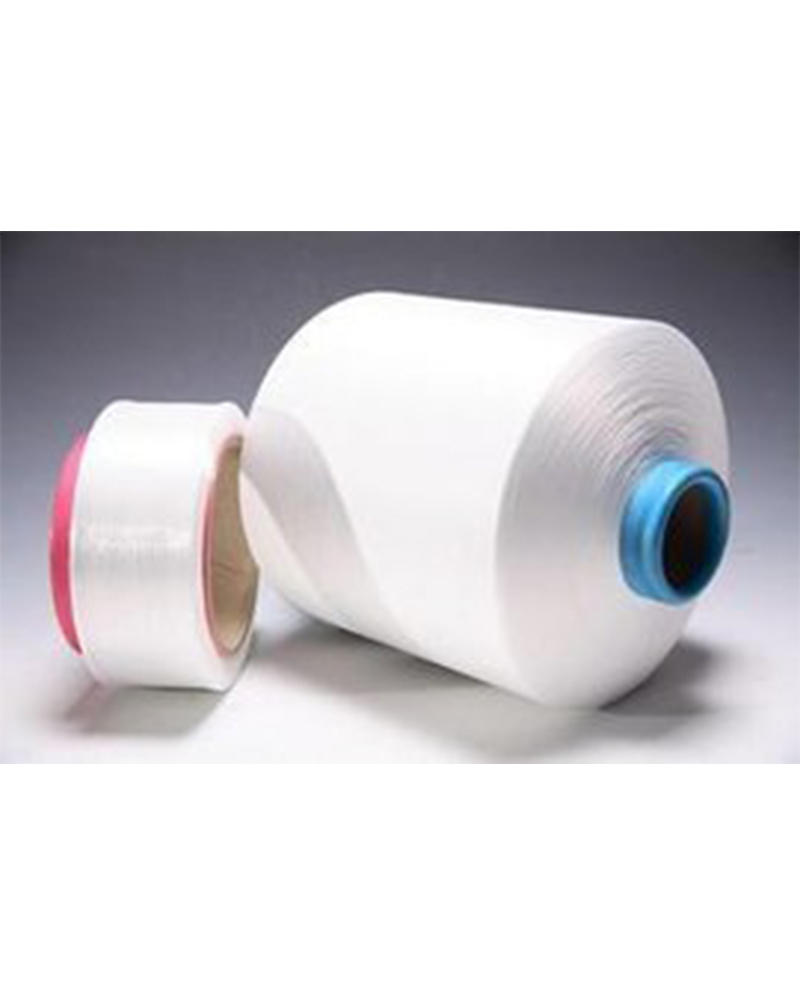 Wie trägt recyceltes Garn zur Reduzierung der Plastikverschmutzung bei?